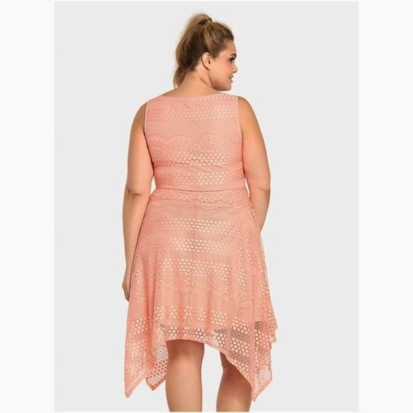 TORRID Blush Allover Lace Hanky Dress L/12 NEW NWT - Picture 2 of 8